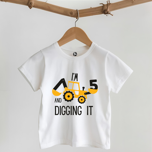 Construction Theme - I am 5 & Digging it Fifth Birthday T-Shirt for Kids